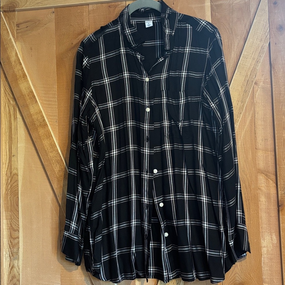 Old Navy Women’s Plaid Button Down Shirt